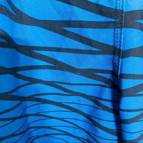 Hang ten blue purple ombre abstract striping swim trunks 34 medium - Picture 6 of 7